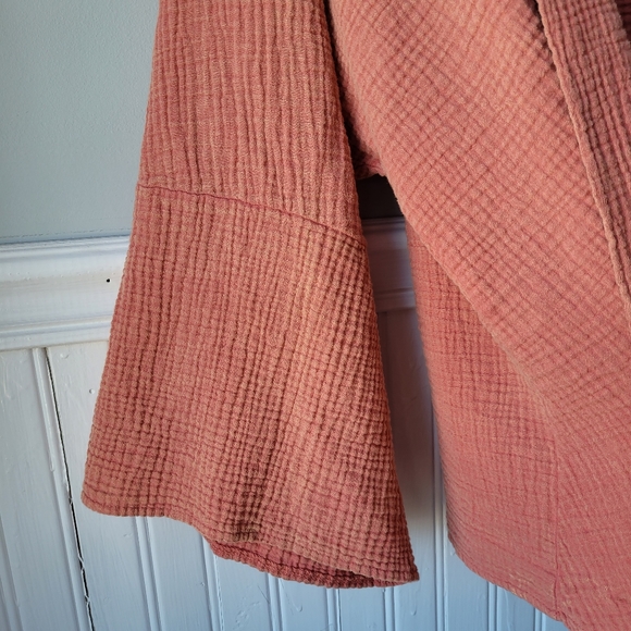 NWOT 100% Cotton Seersucker Oversized Coral Tie Front Kimono Sweater - Picture 9 of 15